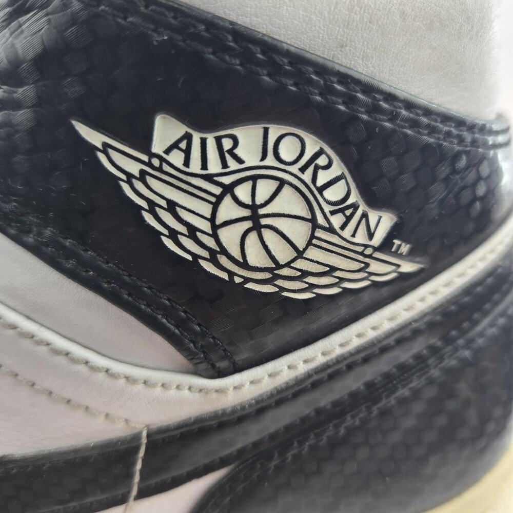 Nike Air Jordan 1 Mid Sneakers Mens 8 Black White‎ Retro Streetwear Athletic - Picture 10 of 12